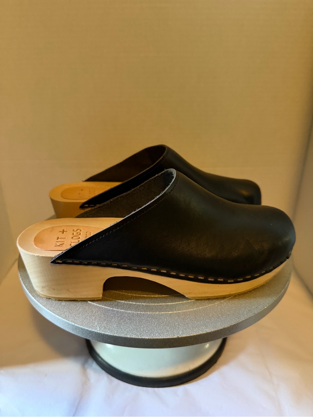 Kit + Clogs Studio Black Leather Mules /Clog Sz 40,9 Women’s